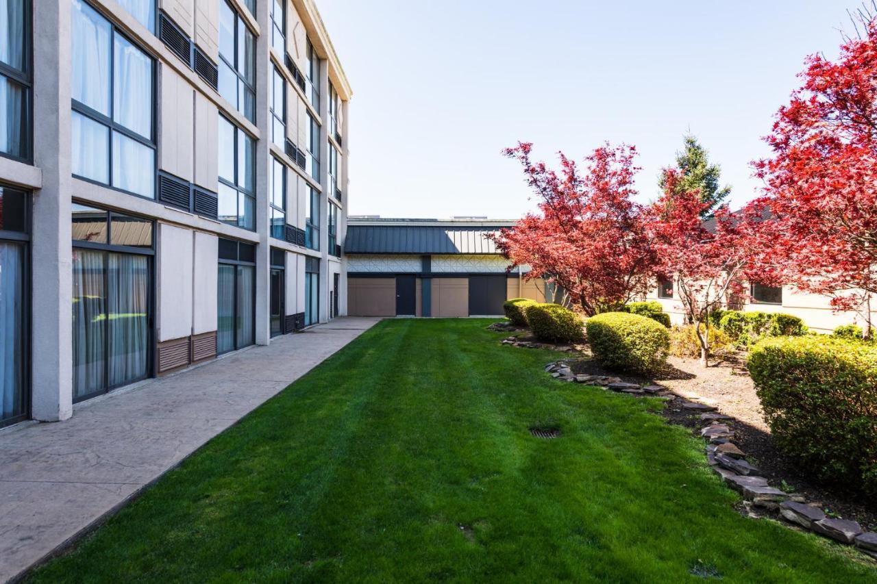 Holiday Inn South Plainfield-Piscataway By Ihg Екстер'єр фото