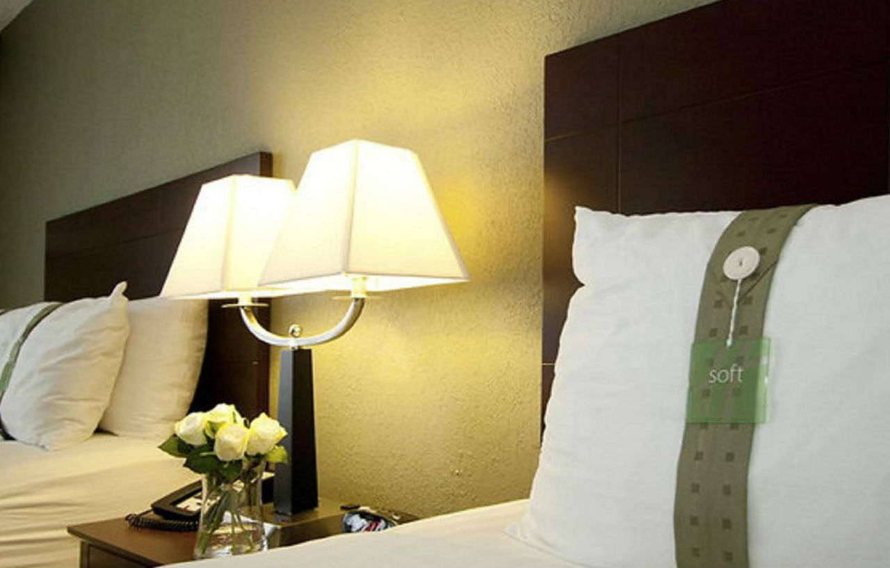 Holiday Inn South Plainfield-Piscataway By Ihg Екстер'єр фото